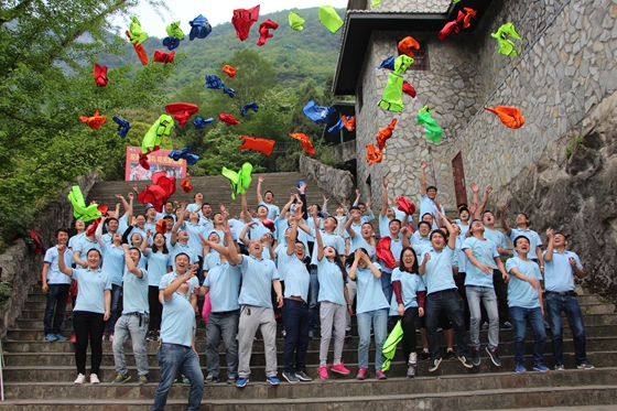 卓越团队 成功基石 ----公司成功举办“有效沟通·高效执行”主题拓展活动 卓越团队 成功基石 ----公司成功举办“有效沟通·高效执行”主题拓展活动