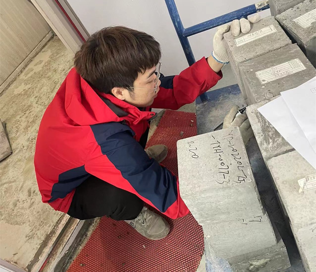 香港六宝大典全年资料库